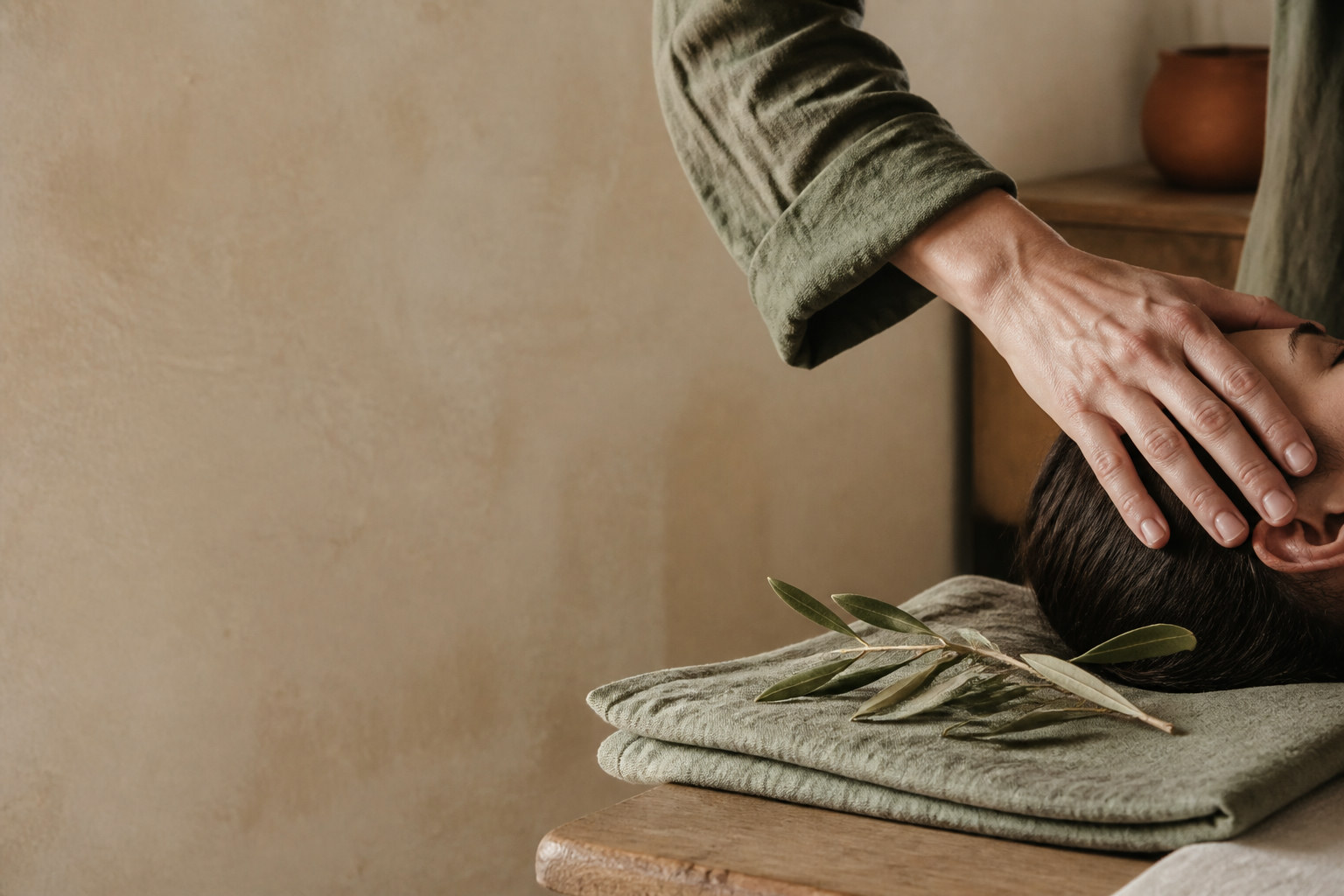 Massage pour migraine et céphalées : soulager et prévenir les maux de tête