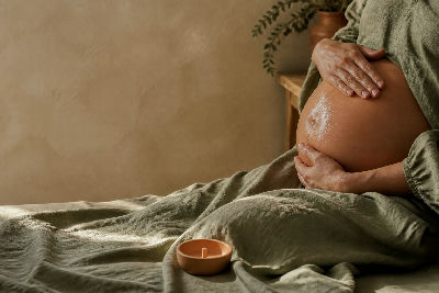 Massage périnatal et post-natal : guide complet pour la grossesse et après l'accouchement