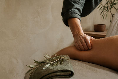 Massage et sciatique : soulager la douleur au nerf sciatique