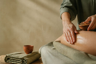 Massage avant compétition : timing, technique et précautions